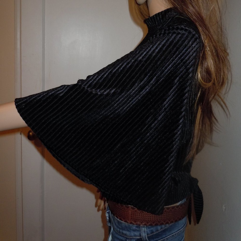 Jack by BB Dakota black velvet top, size L, NWT